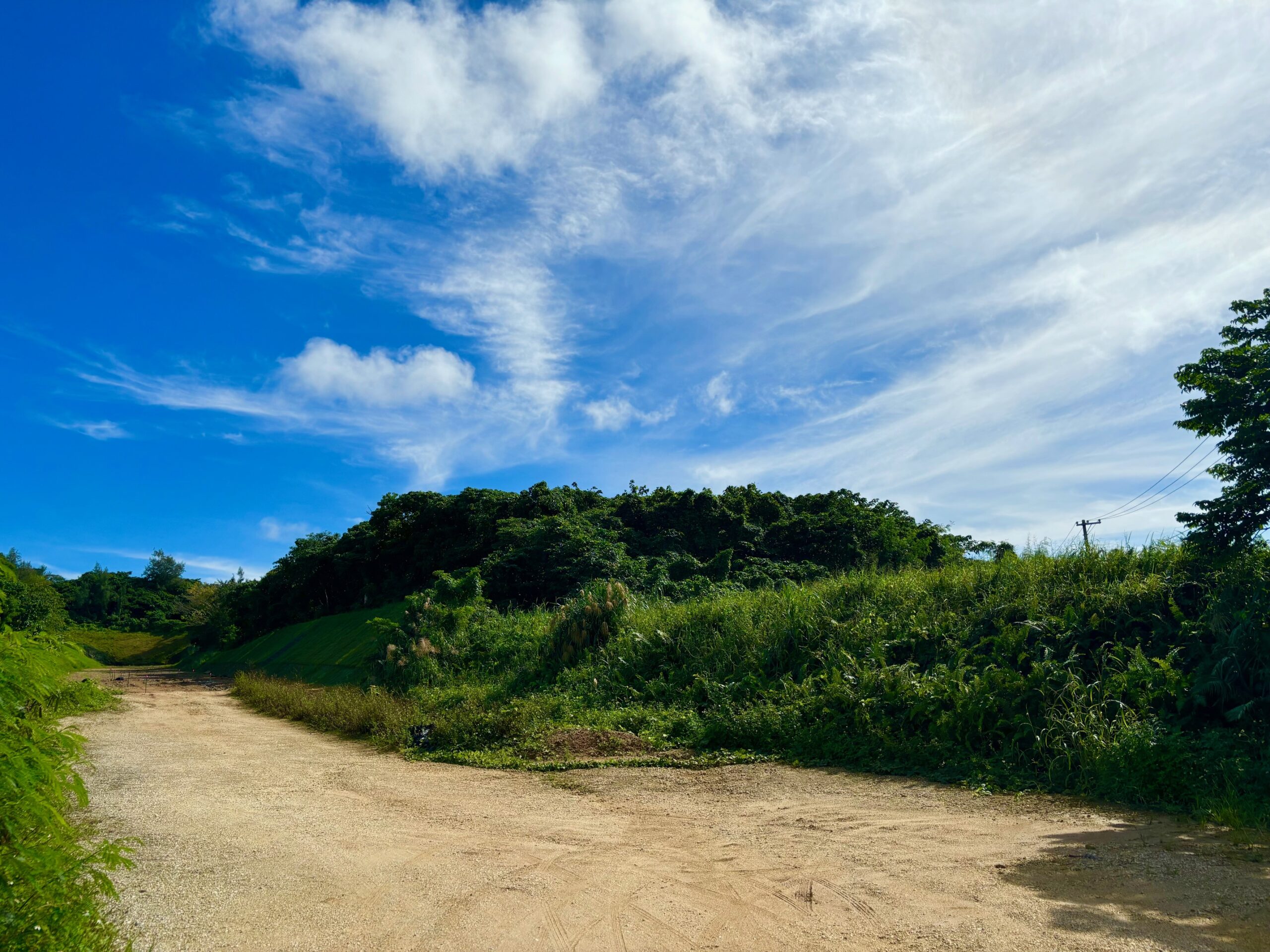 【石垣島 不動産 土地売買情報】宮良 新石垣空港アクセス道路沿い 386坪 7,720万円